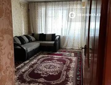 2-комнатная квартира, этаж 8 из 9, 54 м², Посуточно, миниатюра 8