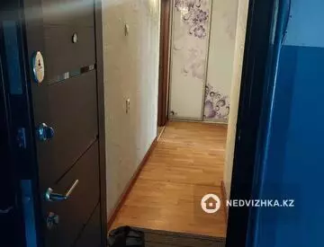 2-комнатная квартира, этаж 2 из 5, 48 м², миниатюра 1