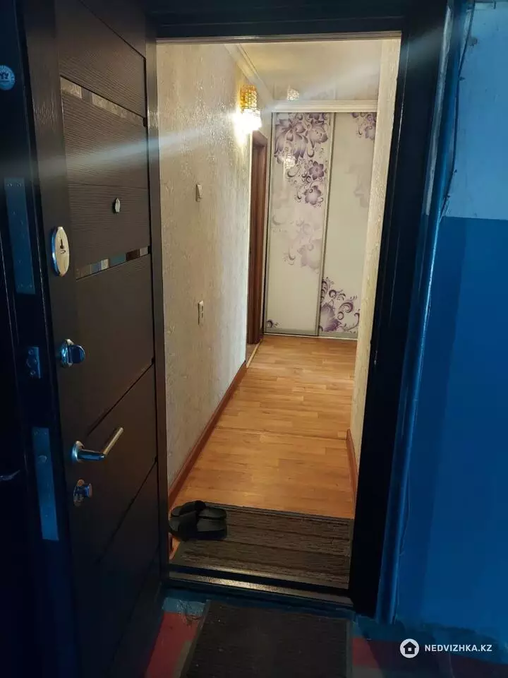 2-комнатная квартира, этаж 2 из 5, 48 м²