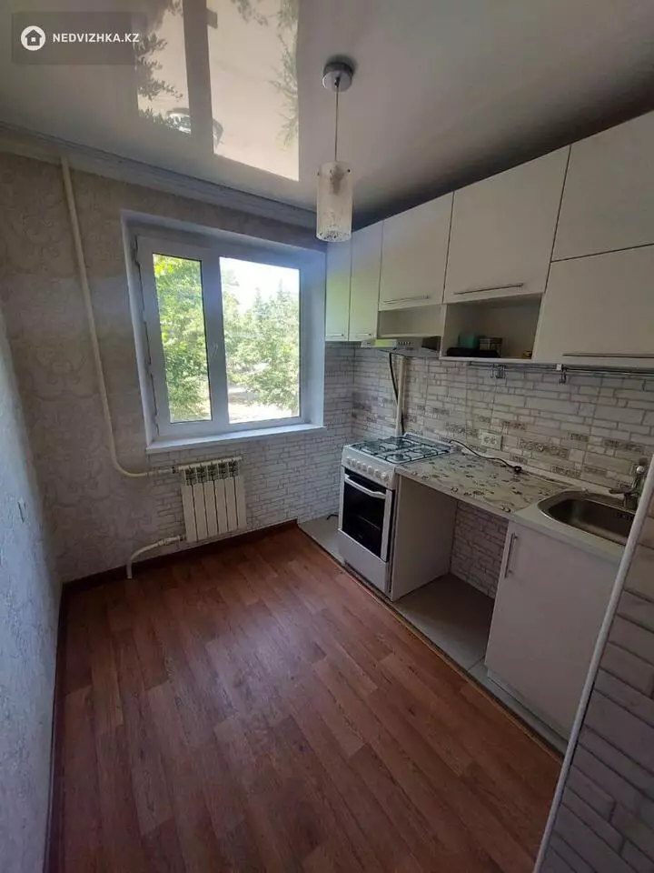 2-комнатная квартира, этаж 2 из 5, 48 м², фотография 3