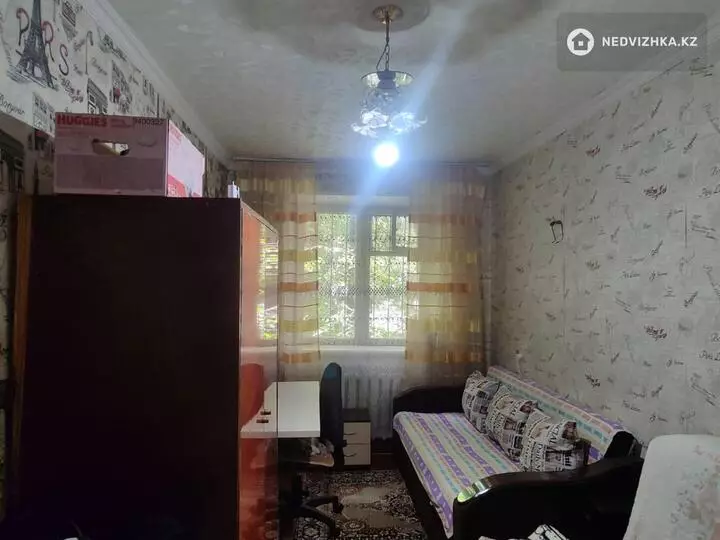 2-комнатная квартира, этаж 1 из 4, 40 м², фотография 4