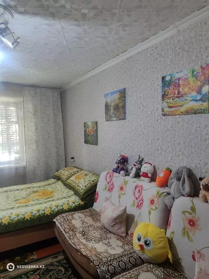 2-комнатная квартира, этаж 1 из 4, 40 м², фотография 5