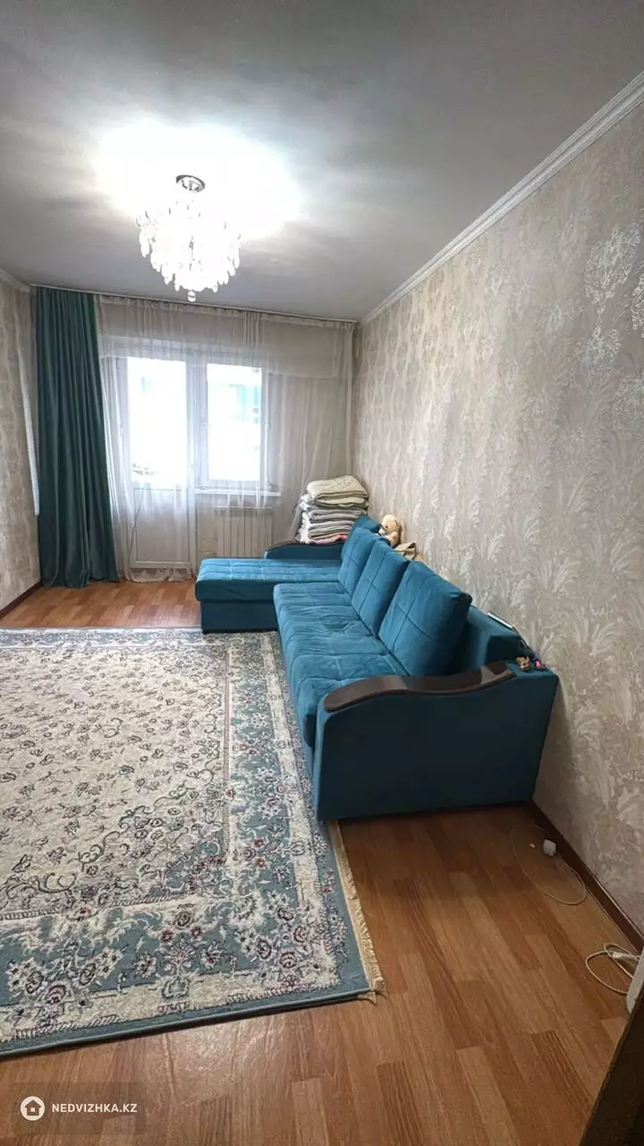 1-комнатная квартира, этаж 2 из 9, 42 м²