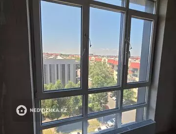 2-комнатная квартира, этаж 7 из 9, 77 м²
