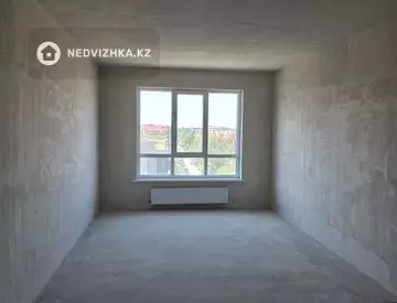 2-комнатная квартира, этаж 7 из 9, 77 м²