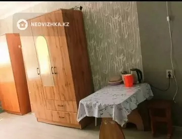 1-комнатная квартира, этаж 4 из 5, 18 м²