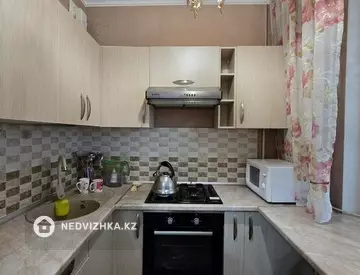 1-комнатная квартира, этаж 3 из 4, 37 м², миниатюра 7