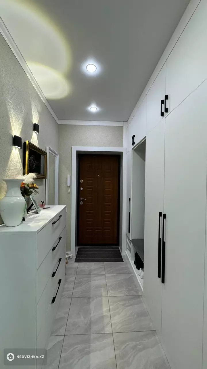 3-комнатная квартира, этаж 3 из 5, 105 м², фотография 5