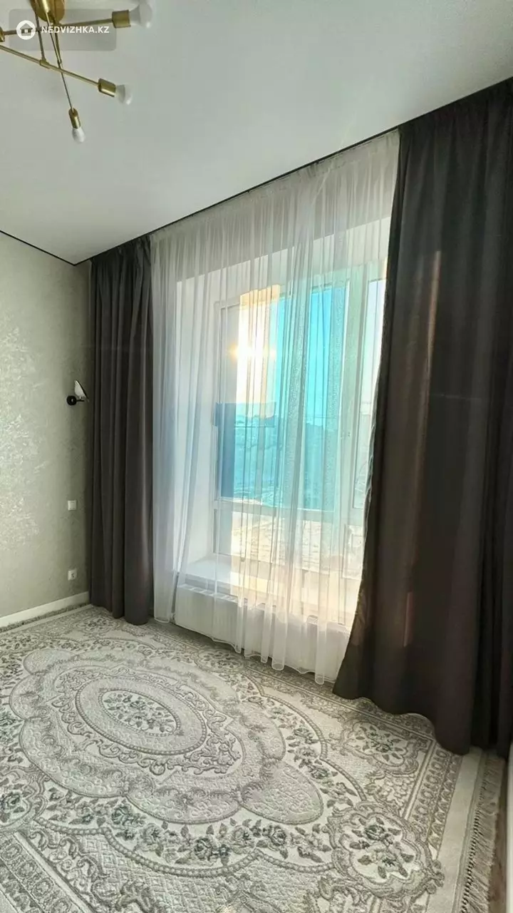 2-комнатная квартира, этаж 2 из 12, 42 м², фотография 4
