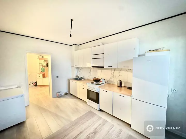2-комнатная квартира, этаж 9 из 10, 62 м²
