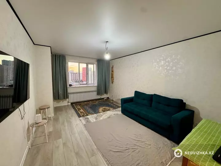 2-комнатная квартира, этаж 9 из 10, 62 м², фотография 4