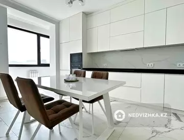 3-комнатная квартира, этаж 9 из 12, 165 м², миниатюра 10