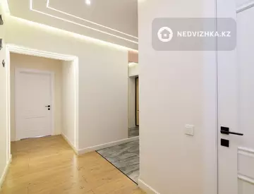3-комнатная квартира, этаж 6 из 8, 95 м², миниатюра 3