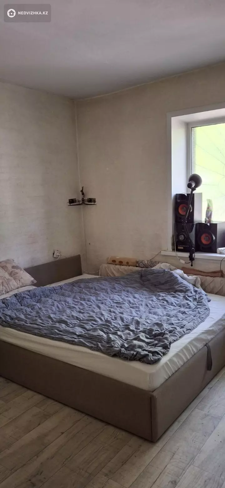 3-комнатная квартира, этаж 1 из 5, 56 м², фотография 3