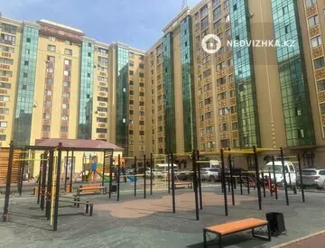 4-комнатная квартира, этаж 12 из 12, 150 м², миниатюра 2