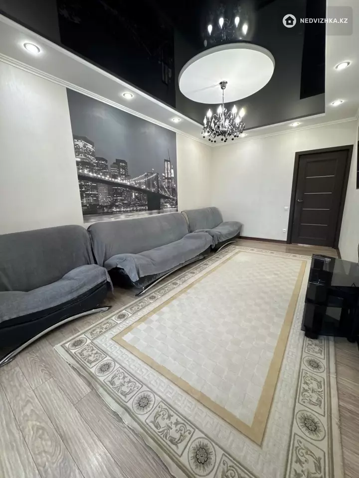 3-комнатная квартира, этаж 4 из 5, 71 м², фотография 4
