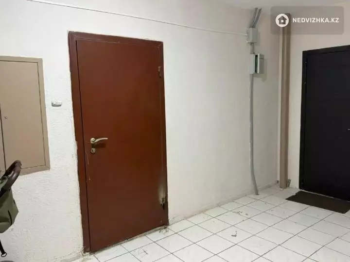 1-комнатная квартира, этаж 3 из 9, 54 м², фотография 2