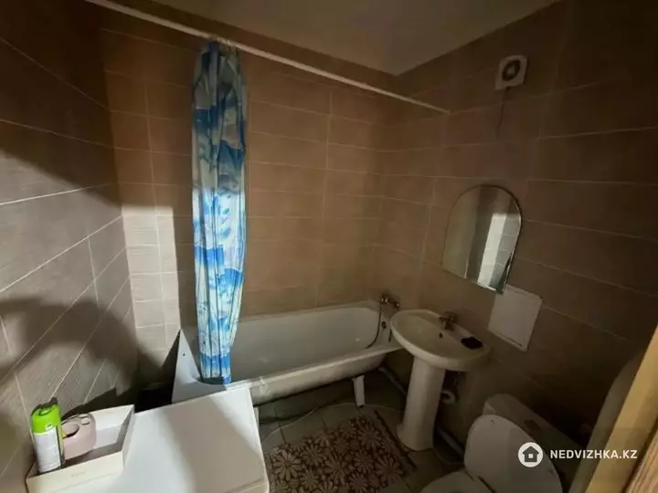 1-комнатная квартира, этаж 3 из 9, 54 м², фотография 4