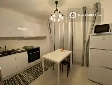 1-комнатная квартира, этаж 13 из 14, 39 м², миниатюра 1