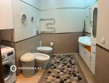3-комнатная квартира, этаж 8 из 14, 105 м², миниатюра 1