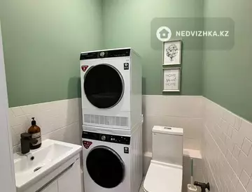 4-комнатная квартира, этаж 7 из 12, 104 м², миниатюра 2