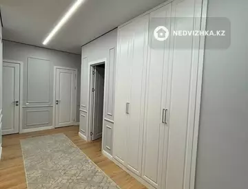 4-комнатная квартира, этаж 7 из 12, 104 м², миниатюра 6