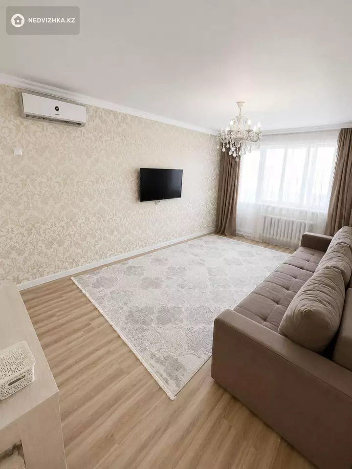 2-комнатная квартира, этаж 11 из 23, 67 м², фотография 4