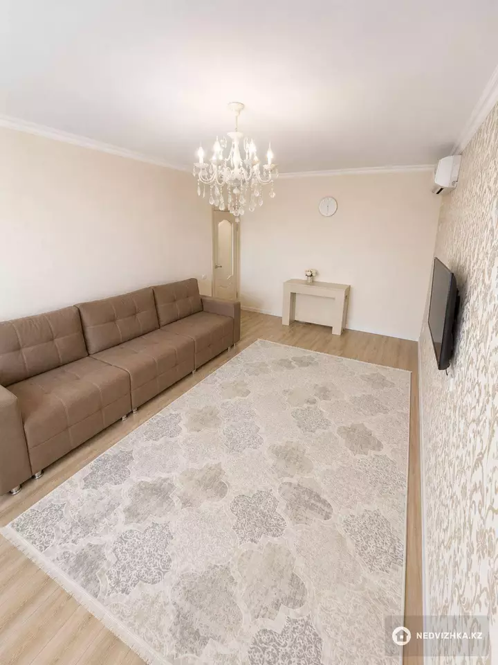 2-комнатная квартира, этаж 11 из 23, 67 м², фотография 5