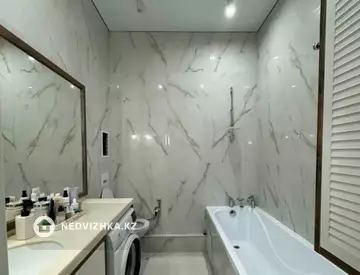 2-комнатная квартира, этаж 10 из 16, 65 м², миниатюра 1