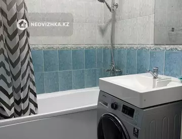 2-комнатная квартира, этаж 13 из 18, 70 м², миниатюра 2