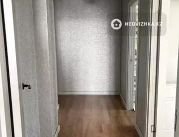 2-комнатная квартира, этаж 13 из 18, 70 м², миниатюра 6