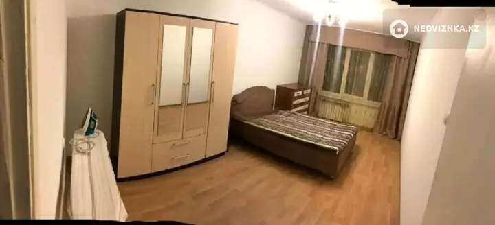 3-комнатная квартира, этаж 2 из 5, 65 м², фотография 3