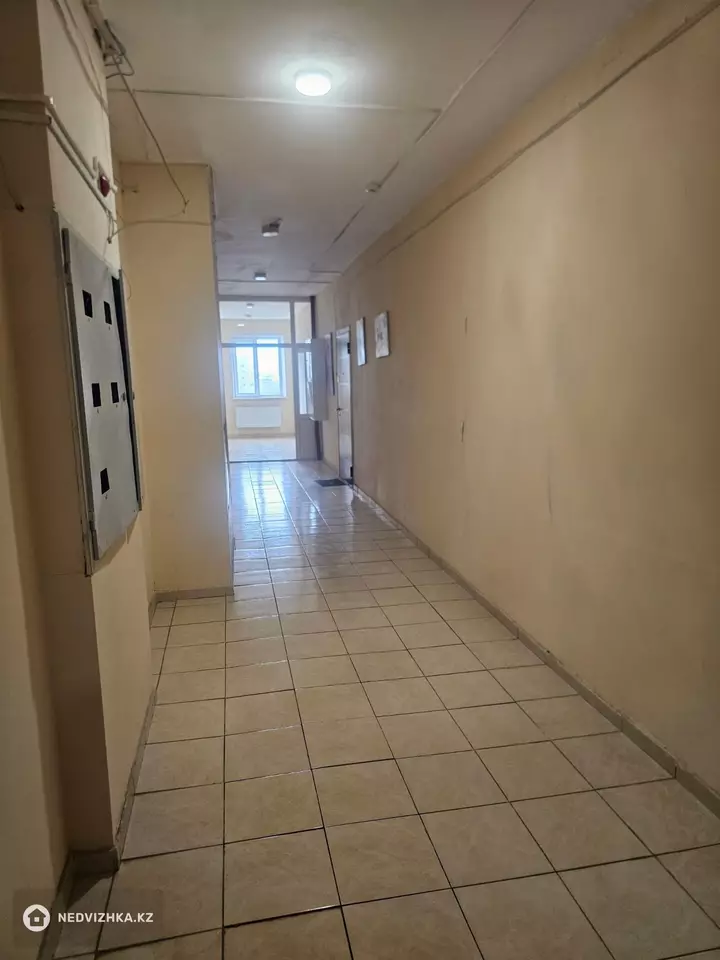 3-комнатная квартира, этаж 11 из 19, 107 м², фотография 4