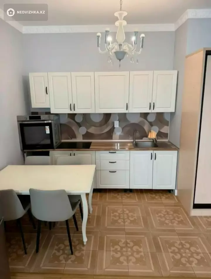 2-комнатная квартира, этаж 9 из 22, 68 м²
