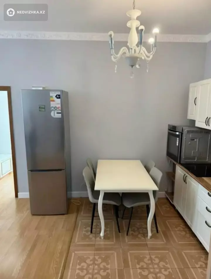 2-комнатная квартира, этаж 9 из 22, 68 м², фотография 2
