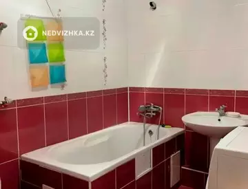 2-комнатная квартира, этаж 9 из 22, 68 м², миниатюра 9