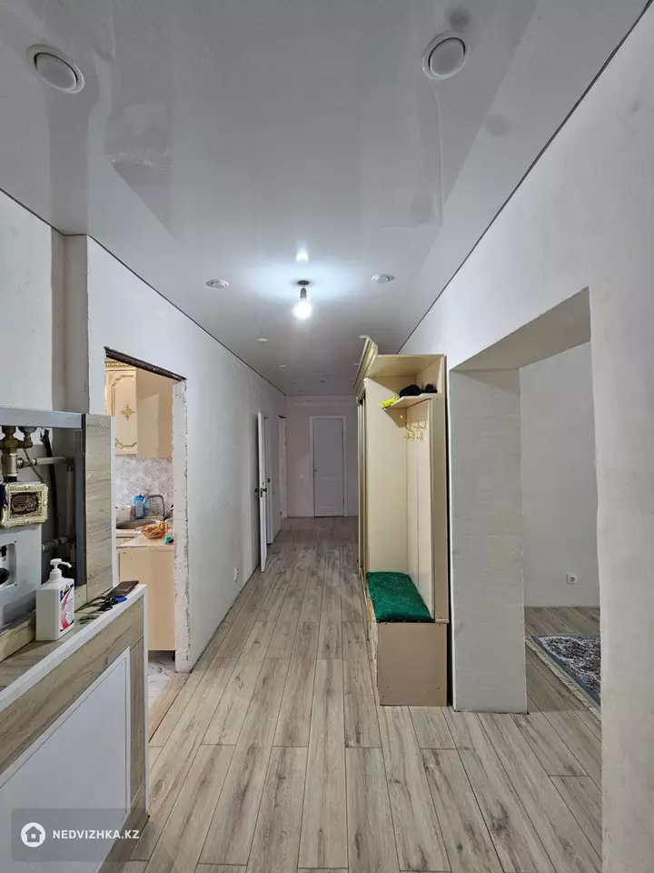3-комнатная квартира, этаж 1 из 6, 113 м²