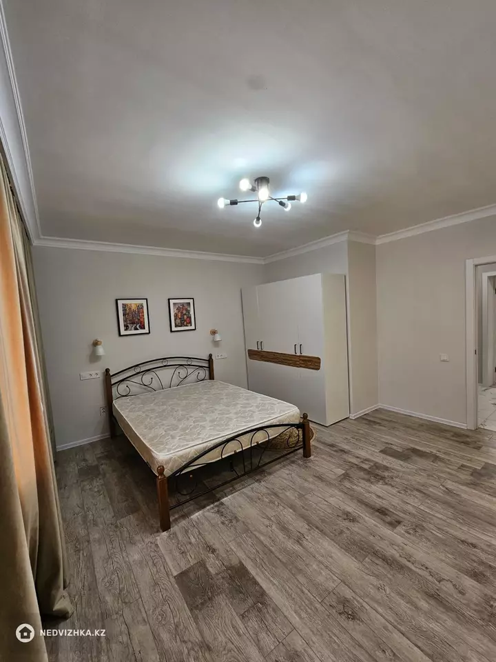 2-комнатная квартира, этаж 7 из 12, 83 м², фотография 5