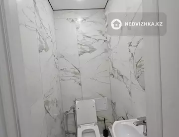 2-комнатная квартира, этаж 7 из 12, 83 м², миниатюра 9