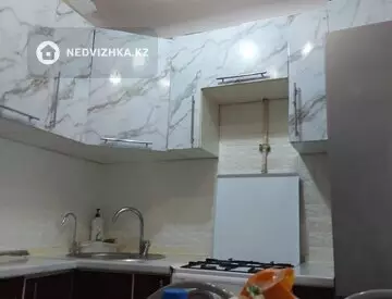 3-комнатная квартира, этаж 3 из 3, 60 м²