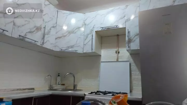 3-комнатная квартира, этаж 3 из 3, 60 м², фотография 5