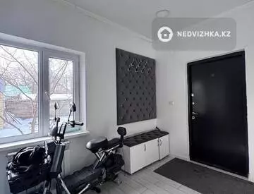 4-комнатная часть дома, 7 соток, 150 м²