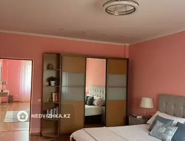 3-комнатная квартира, этаж 4 из 8, 108 м²