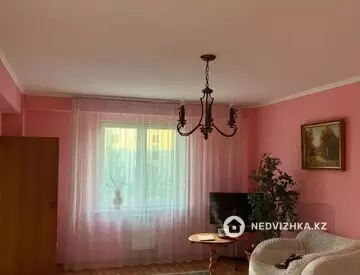 3-комнатная квартира, этаж 4 из 8, 108 м²