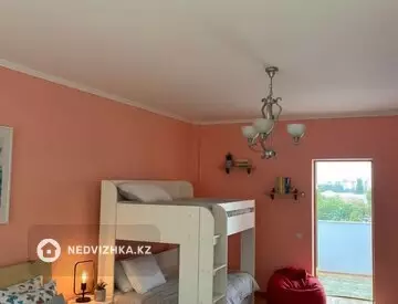 3-комнатная квартира, этаж 4 из 8, 108 м²