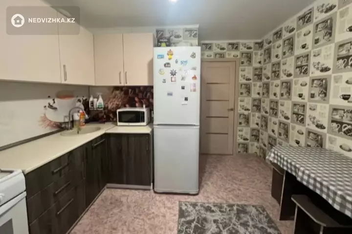 1-комнатная квартира, этаж 6 из 9, 38 м², фотография 4