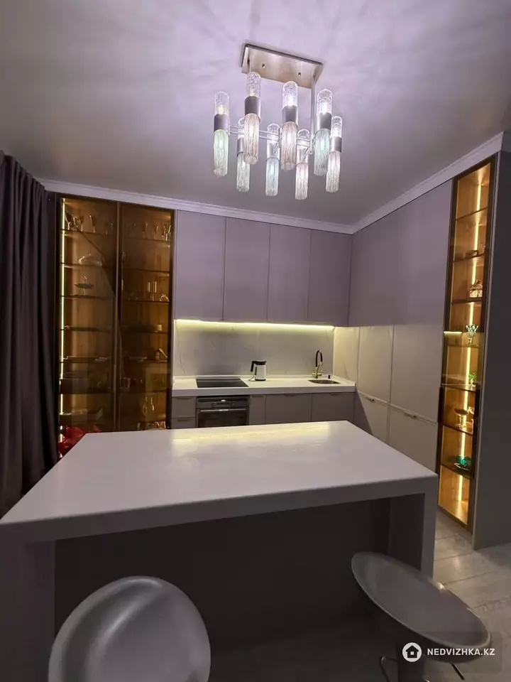3-комнатная квартира, этаж 23 из 23, 141 м², фотография 3