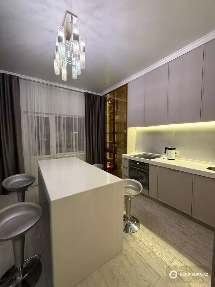 3-комнатная квартира, этаж 23 из 23, 141 м², фотография 5