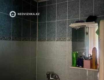 2-комнатная квартира, этаж 4 из 5, 48 м², миниатюра 8