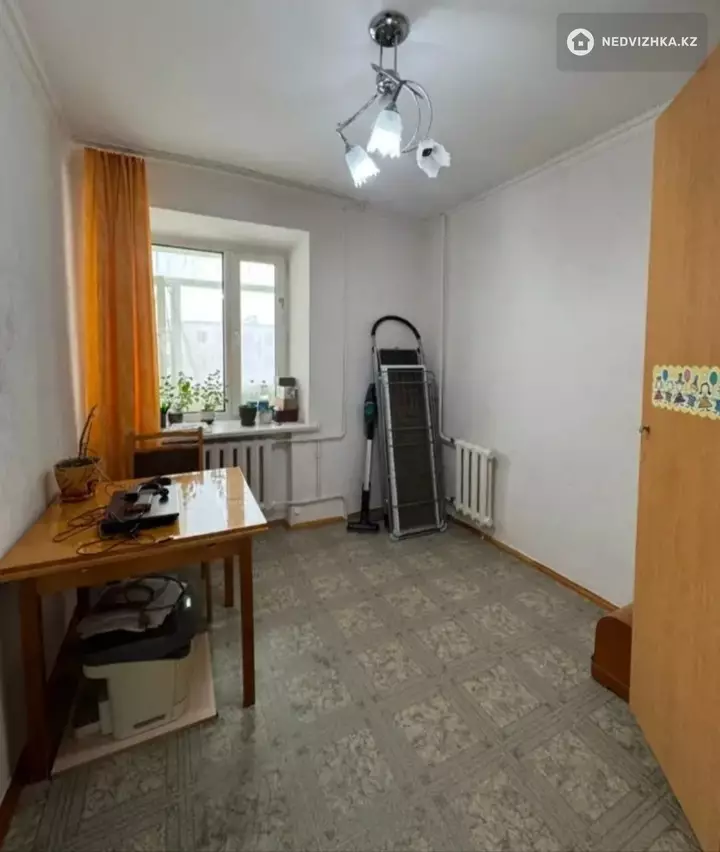4-комнатная квартира, этаж 4 из 9, 78 м², фотография 3
